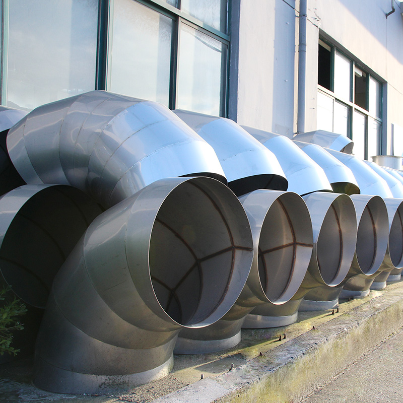 90 degree bend in metal duct systems 