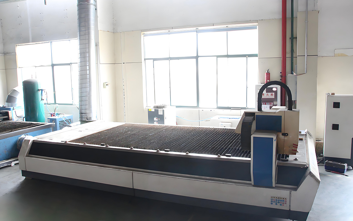 Small laser cutting machine